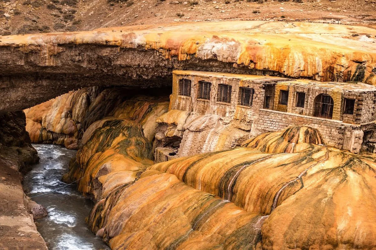 Puente del Inca, formación natural